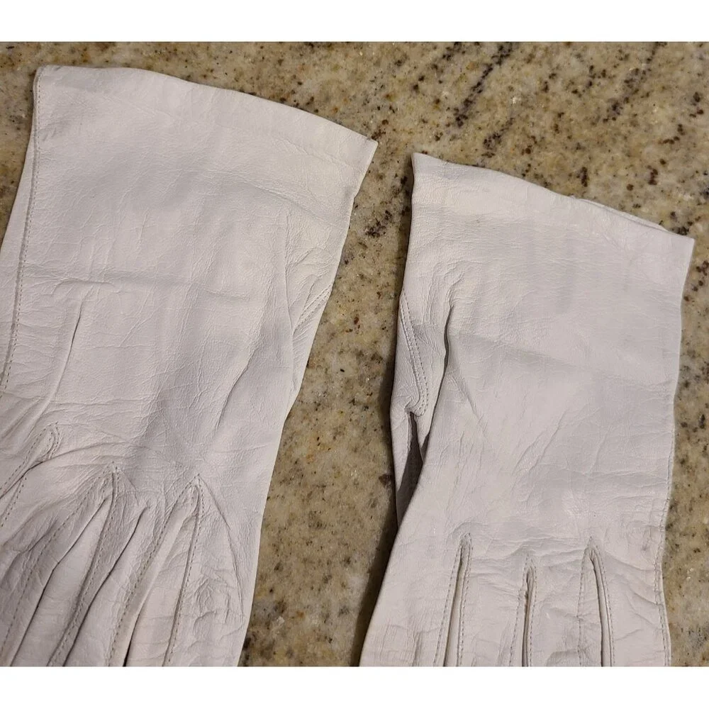 Vintage Women's Size S 6.5 Off-White Leather Formal 7.5